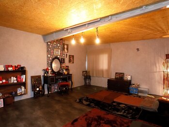 ブラックボックス(BLACK BOX)/店舗内