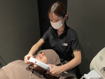 アネル 豊見城店(anel)の写真/【男性もつるつる肌到来】濃い髭から腕等薄い毛にも◎美容成分配合ジェル使用◎今なら、ひげ脱毛1回¥500!!