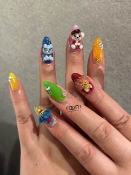 ルーム ビューティーラボラトリーズ(room beauty laboratories)/推しネイル×キャラフルアート