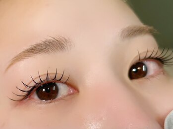 ニクシーアイブティック(Nixie Eye Boutique)/エクステパーマ/&Healthy