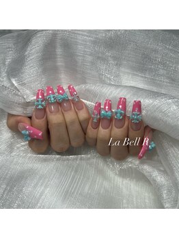 ラヴェル アール(La Bell R)/ミニーちゃんネイル