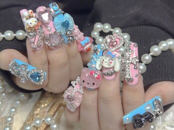 モアネイル 新宿/ゴテゴテネイル/持ち込み/新宿