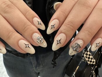 エイチ ネイル(H nail)/クロムネイル