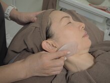 黄土漢方よもぎ蒸し シェービングサロン 朝と詩/カッサでフェイシャルケア