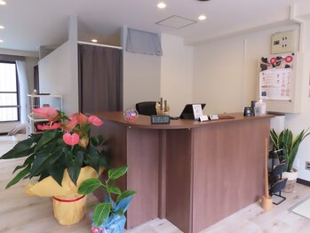 鍼灸整骨院わか/受付