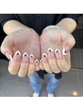 トータルサロン 白べぇーっ プラス/フレンチネイル