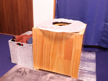 Re:Myu【ドライヘッドスパ/よもぎ蒸し】/極上塩よもぎ蒸し