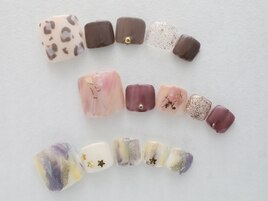 トレンドフットネイル