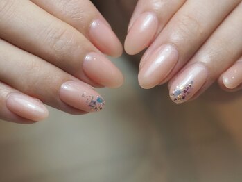 ミーナネイル(miinanail)/透け感シンプル上品ネイル