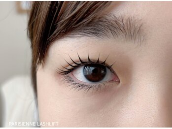 サロン ド フォース(SALON DE FORCE)/パリジェンヌラッシュリフト