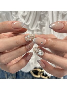 ノラネイル ウメダ(NORA nail UMEDA)の写真/実力派ネイルサロン◆シンプル~華やかなデザインまで豊富にご用意!いつまでも見ていたくなる指先へ◎