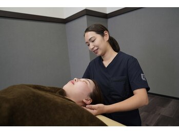 豊四季北口鍼灸整骨院の写真/美容鍼で行う小顔術☆お顔の浮腫み,くすみも鍼で血行促進&リンパの循環を良くすることでスッキリ♪