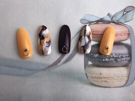 11月定額トレンドアート