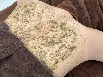 シースキン 盛岡駅前店(c.skin)の写真/【お顔・背中ニキビケア/毛穴】少ない回数で終了する《剥離なしハーブピーリング》頑固な肌荒れを改善！
