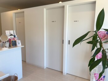 ポーラ 新山口店(POLA)/エステルームは3部屋