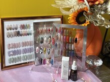 キキネイル(kiki nail 喜喜)の雰囲気(豊富なサンプルとケア用品で、理想の指先を叶えます♪)