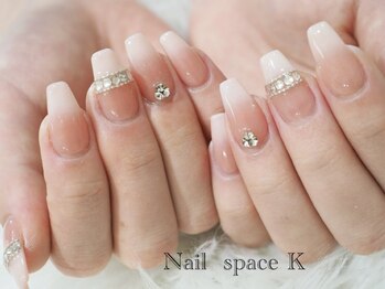 ネイルスペースK 皆実町店(Nail space K)の写真/《すらりと伸びた美しい指先に♪》自爪の形や爪トラブルにとらわれず高い技術とデザイン性で理想を叶える☆