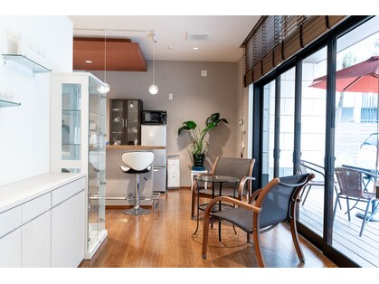 ポーラ 博多駅筑紫口店(POLA)の写真