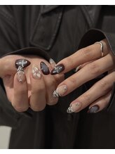 ムーイ 外苑前(mooi.)/zebra × flower