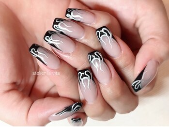 アトリエ ラビータ(atelier la vita)/ファイヤーフレンチ・スカルプ