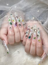 エスフィーネイルサロン ブリーユ(Esfy nailsalon Brille)/宝石ネイル
