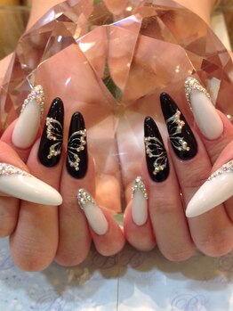エスフィーネイルサロン ブリーユ(Esfy nailsalon Brille)/バタフライネイル