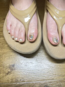 オマモリ ネイル 心斎橋店(omamori nail)/フラッシュ　フットネイル