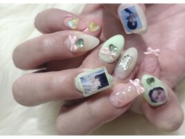 ゴテゴテ推しまみれネイル