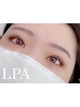 ナチュラル上品な目元にしたい