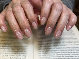 スキンカラーに雪パラパラ