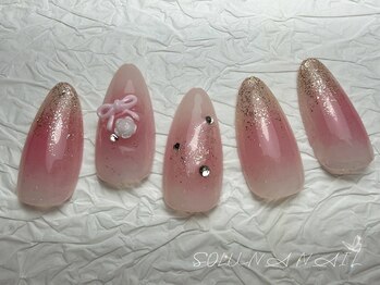 ソルナネイル(SOLUNA NAIL)/チークネイル×ラメグラ