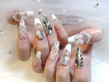 ケリーネイル(Keli Nail)/【ホワイトガーリーネイル】