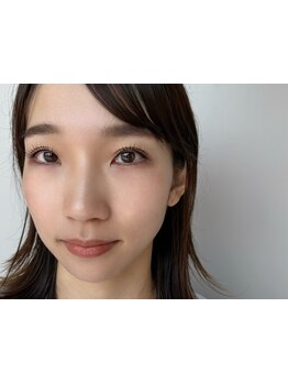 ナチュラル上品な目元にしたい