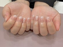 サロン クオーレ(SALON CUORE)/白グラで上品な手元に♪