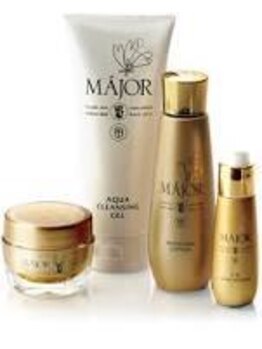 フィオーレ/エステ専売品肌育美容法を提唱♪