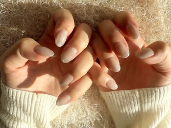 マイン(mine)の写真/【オフィス/ニュアンス/ワンホン◎】初心者でも安心♪シンプルだけど形や色,ネイルケアにこだわった施術