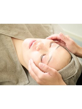 ホウレイ線・たるみ改善！予防ケア