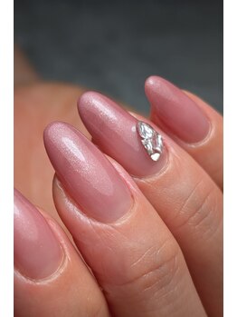 Nail&Beauty Style y【12月中旬 NEW OPEN(予定)】の写真/【上質空間】美フォルムとツヤで魅せる大人ネイル。シンプルだからこそ技術が際立つ、品格漂う美爪へ。