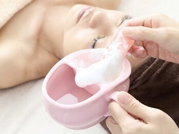 ビューティー サロン アイビー(Ivy)の写真/【ララピール】肌の内側から潤いとツヤを育む新ピーリング【光フェイシャル】【シェービング】等MENU豊富♪