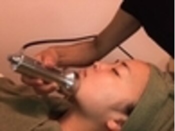 エステピーチ(Peach)の写真/【平塚初導入★最新美容機器、ヒト幹細胞培養上清液導入フェイシャル90分¥21000】お肌悩みをケア♪