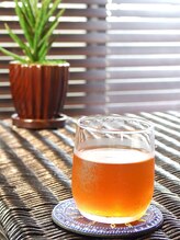 施術後は自慢のお茶で。