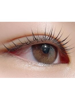 ナチュラル上品な目元にしたい