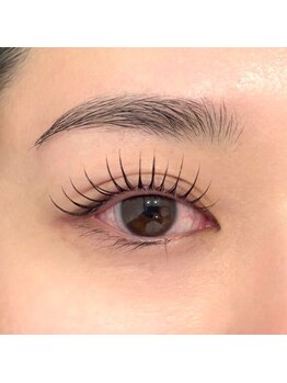 ナチュラル上品な目元にしたい