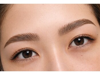 アイラッシュサロン ダイアナ(Eyelash Salon DIANA)/ハリウッドブロウリフト