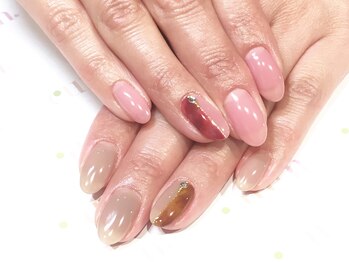 キュアエヌ(cure.n)/べっ甲ネイル