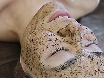 ワールドビューティー(World Beauty)の写真/【医師監修・肌改善専門店】凸凹肌も酷い肌荒れも本気で肌改善したい方は当店へ。理想の肌、叶えます！