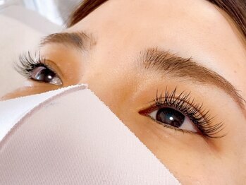 パールビューティーラッシュアンドネイル(Pearl Beauty Lash nail)/フラットラッシュ