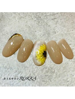 ロッカ(ROKKA)/ひまわり咲く上品ネイル