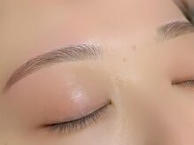 ニクシーアイブティック(Nixie Eye Boutique)/眉毛/まゆげ/美眉スタイリン
