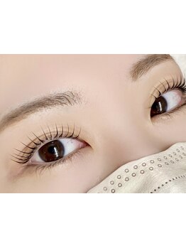 ナチュラル上品な目元にしたい